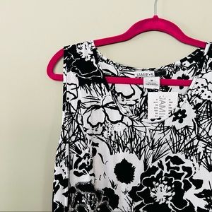 ♦️ Buy 2 get 1 Black & white floral sleeveless maxi dress w sequin detail Medium